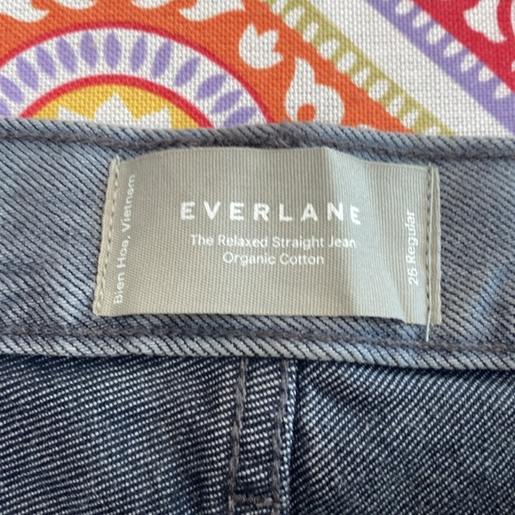 NWT Everlane The Relaxed Straight Jean. Size 26. Inseam 27.5” - Picture 2 of 5